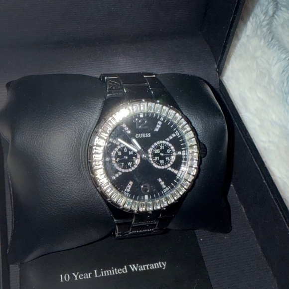 Guess Chill Black SS Swarovski Crystals Watch - Picture 11 of 16